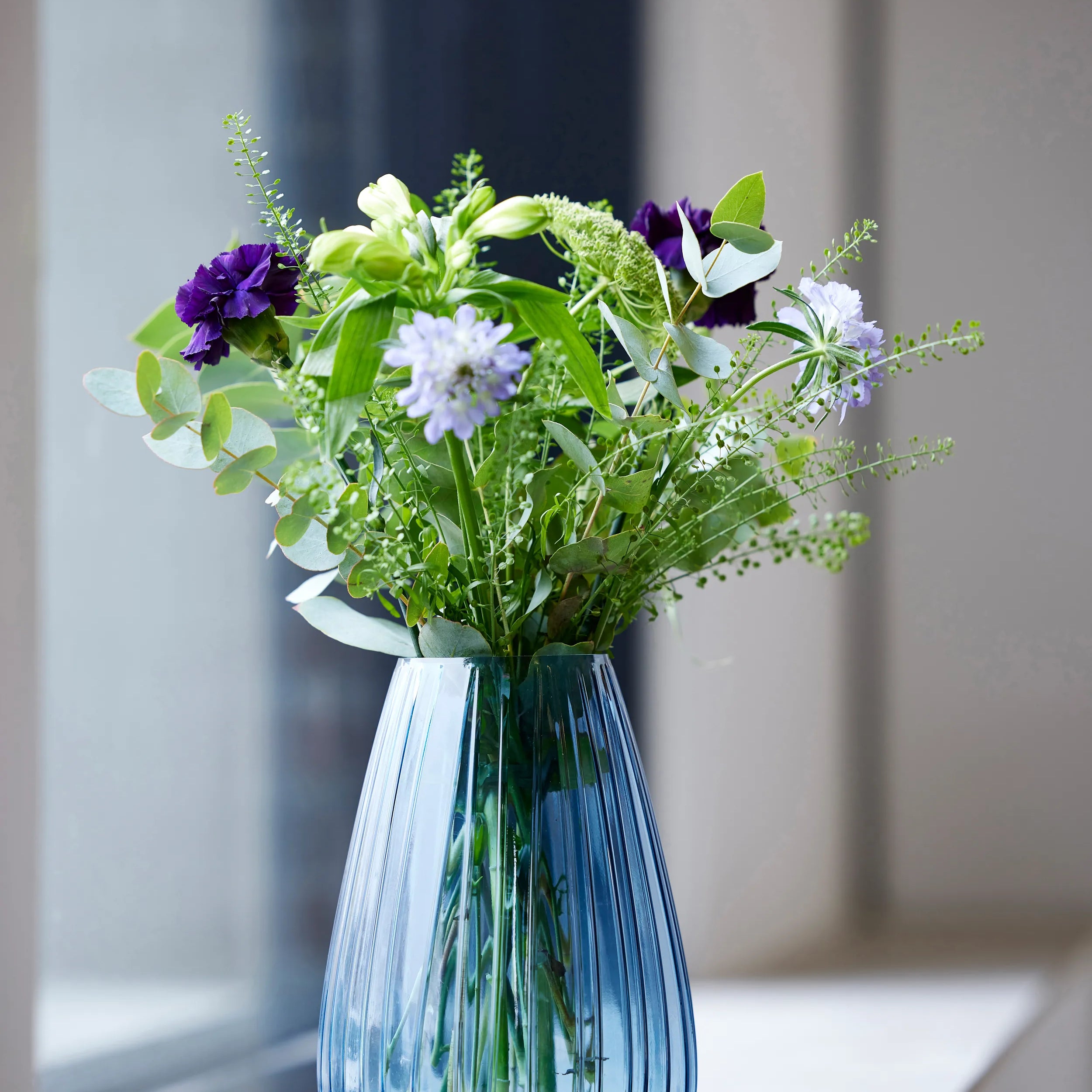 Kusintha vasi - ýmsir litir