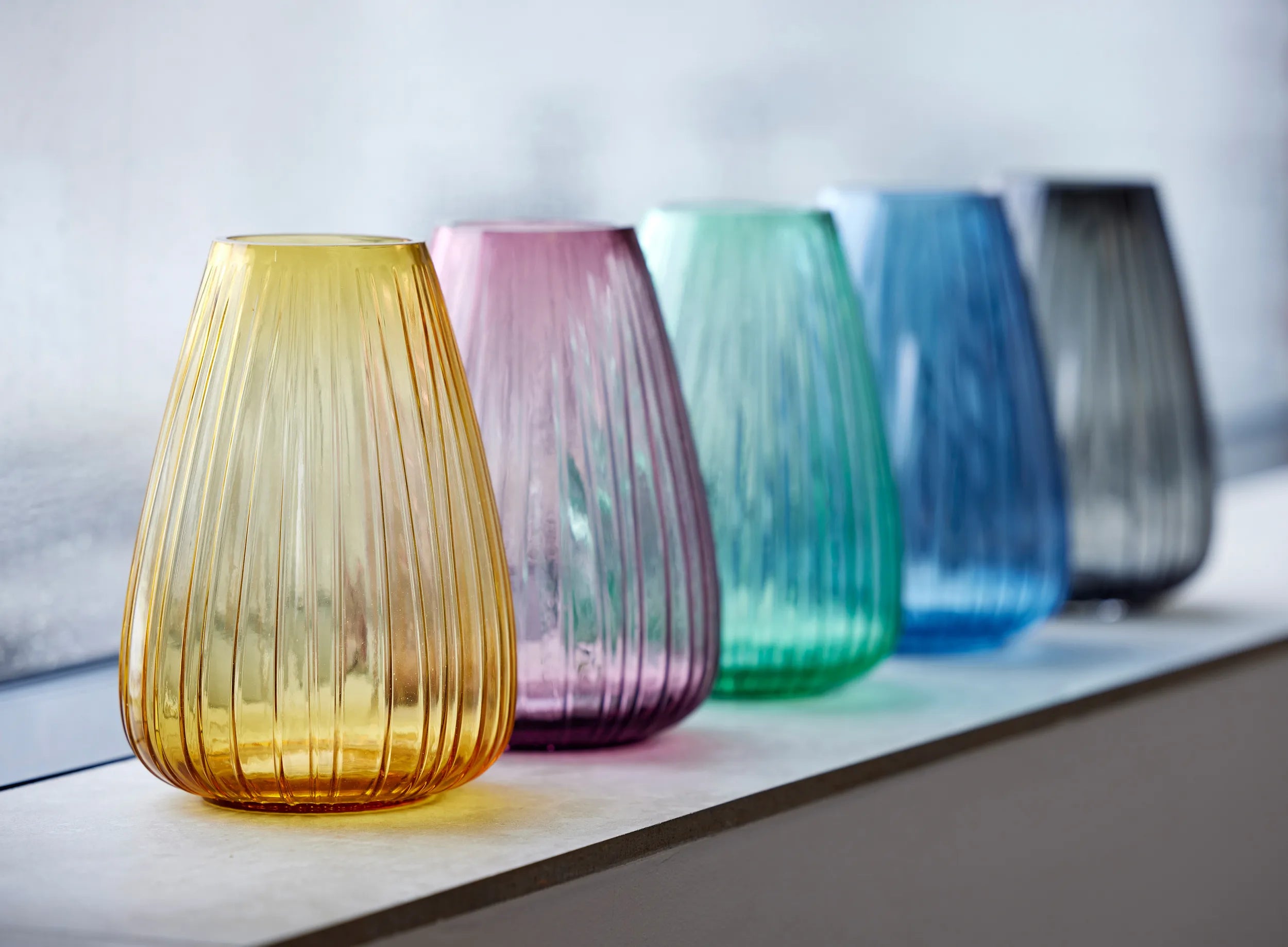 Kusintha vasi - ýmsir litir