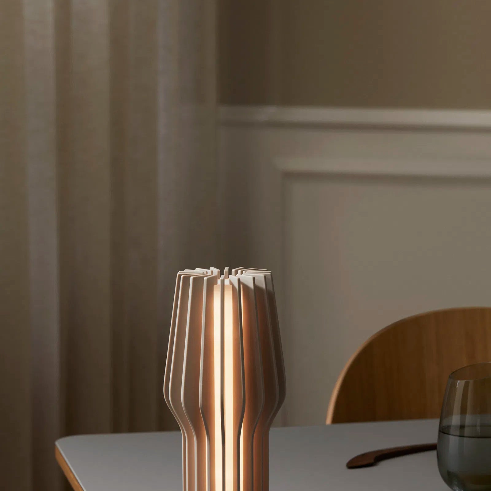 Radiant LED lampi - pearl beige