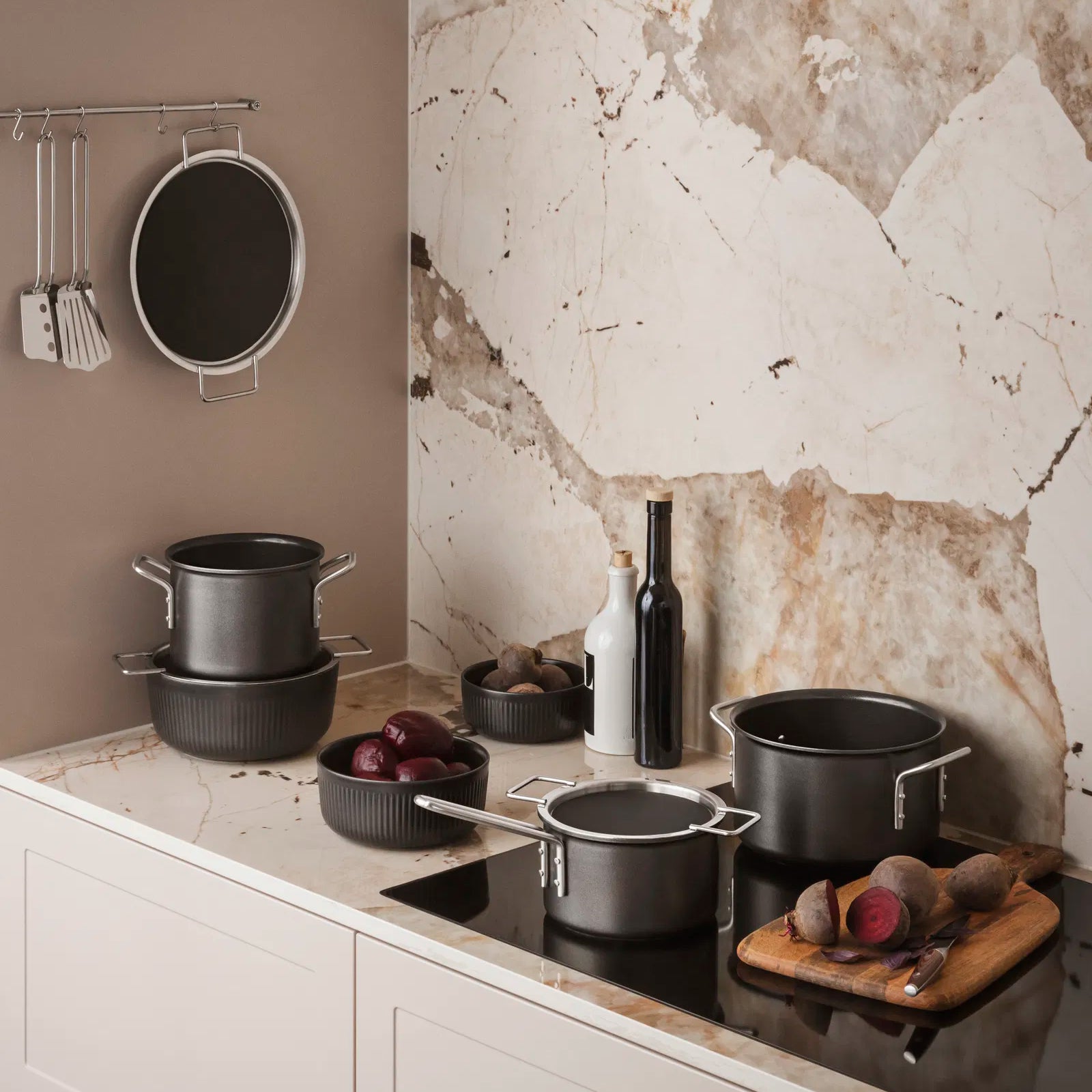 Legio Nova svört skál - 0,5 ltr.