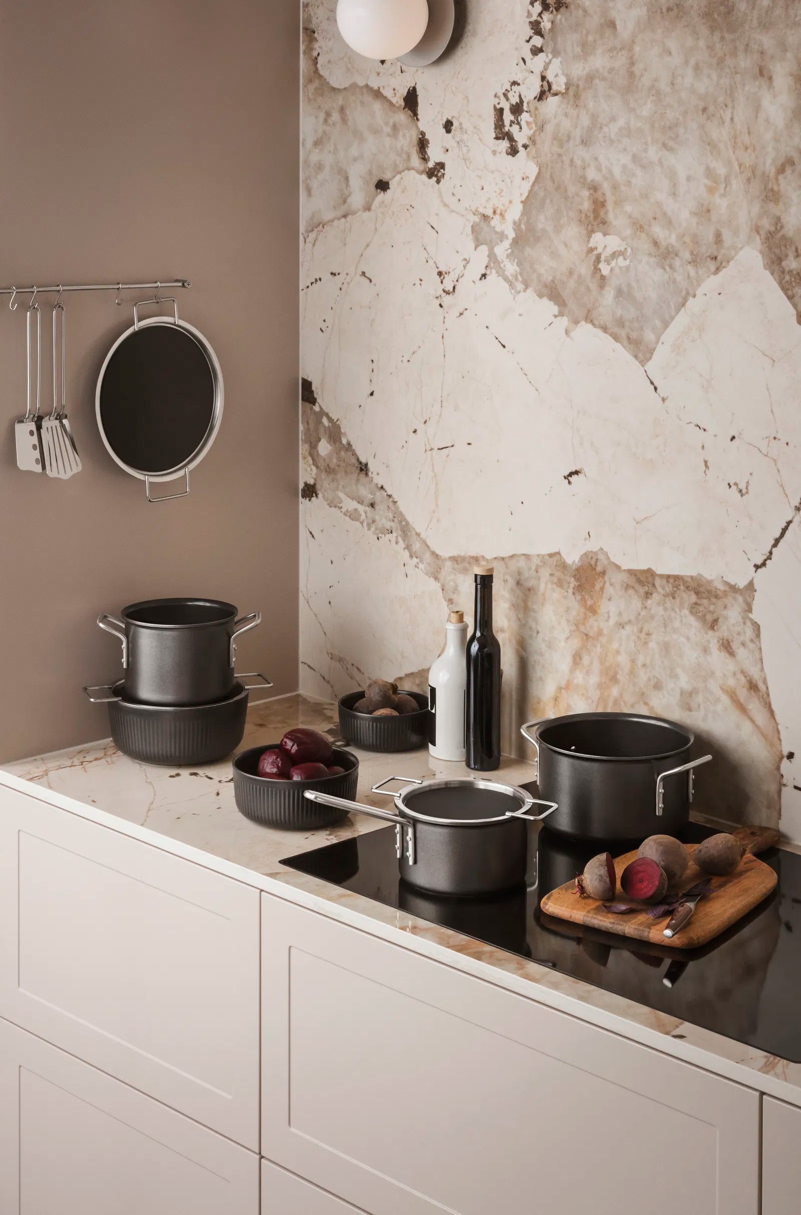 Legio Nova svört skál - 0,5 ltr.