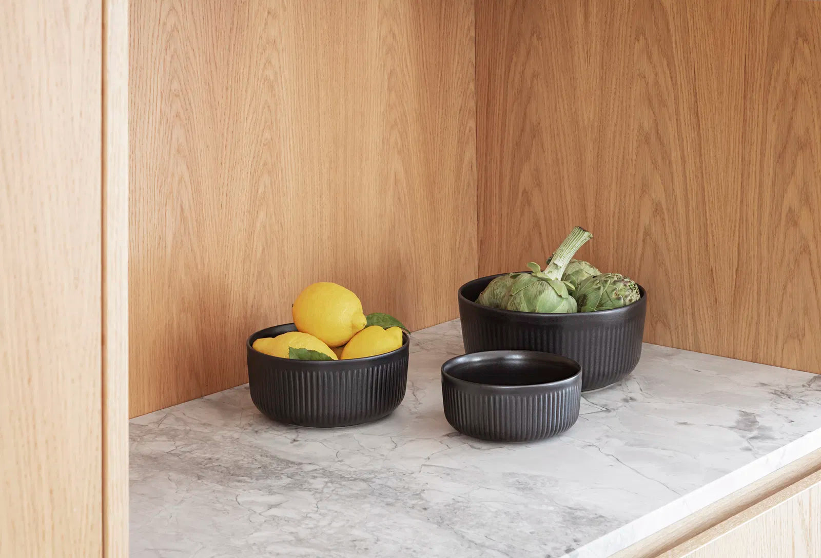 Legio Nova svört skál - 2,1  ltr.