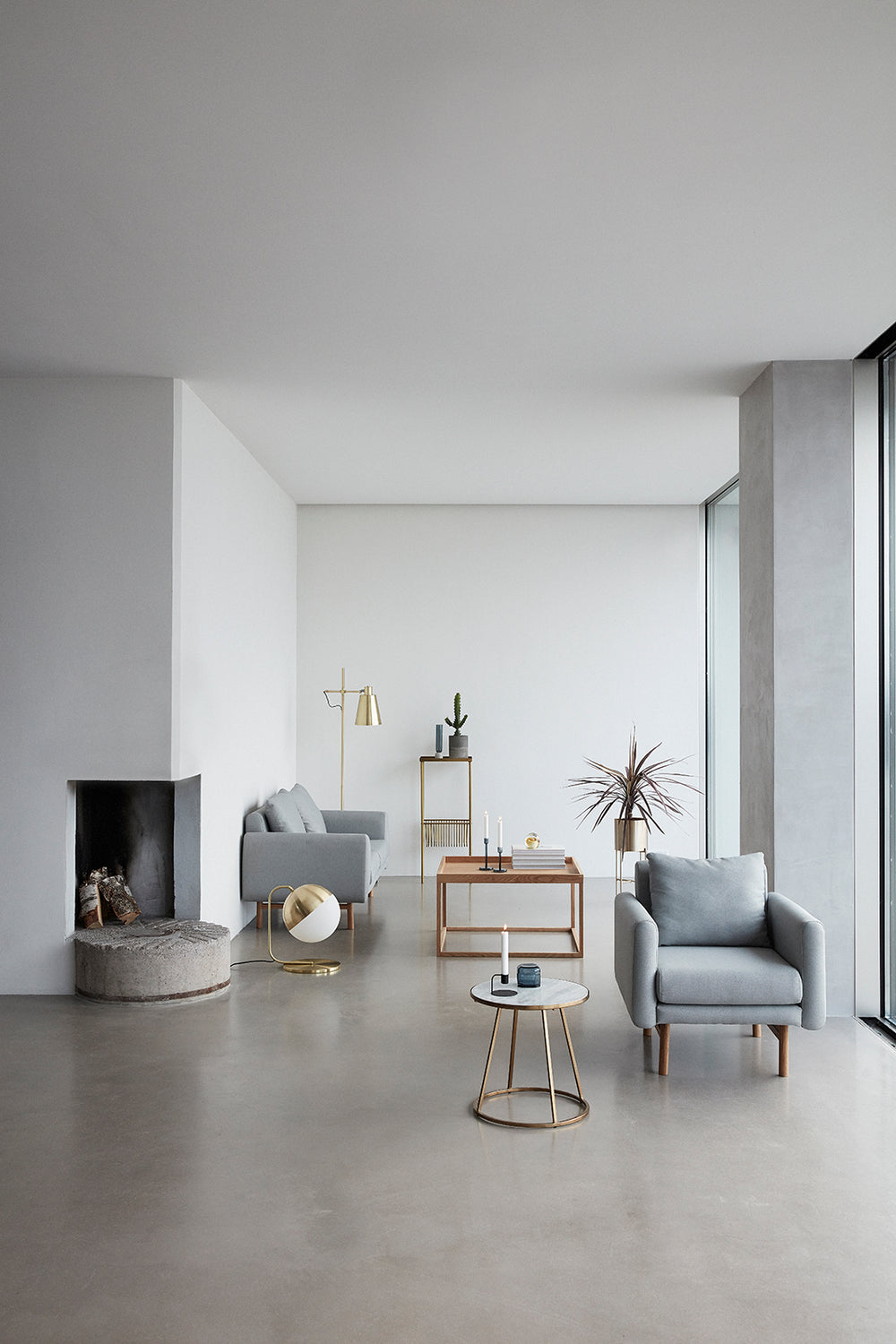 Curve kertastjaki svartur