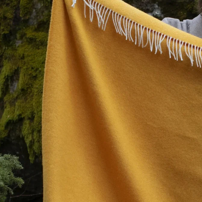 ARVO ullarteppi - gult