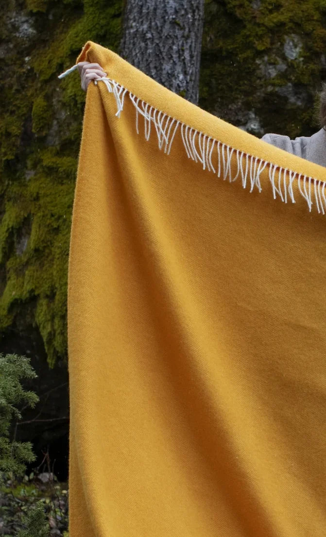 ARVO ullarteppi - gult