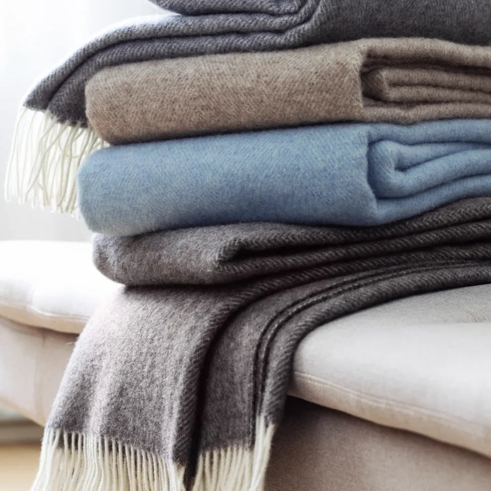 ARVO ullarteppi - grátt og hvítt