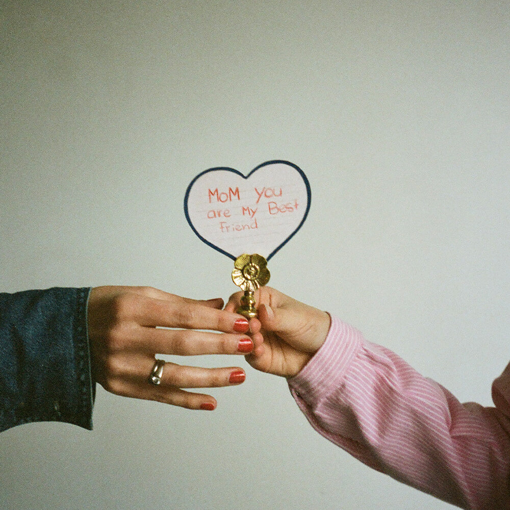 Mia Poppy myndahaldari