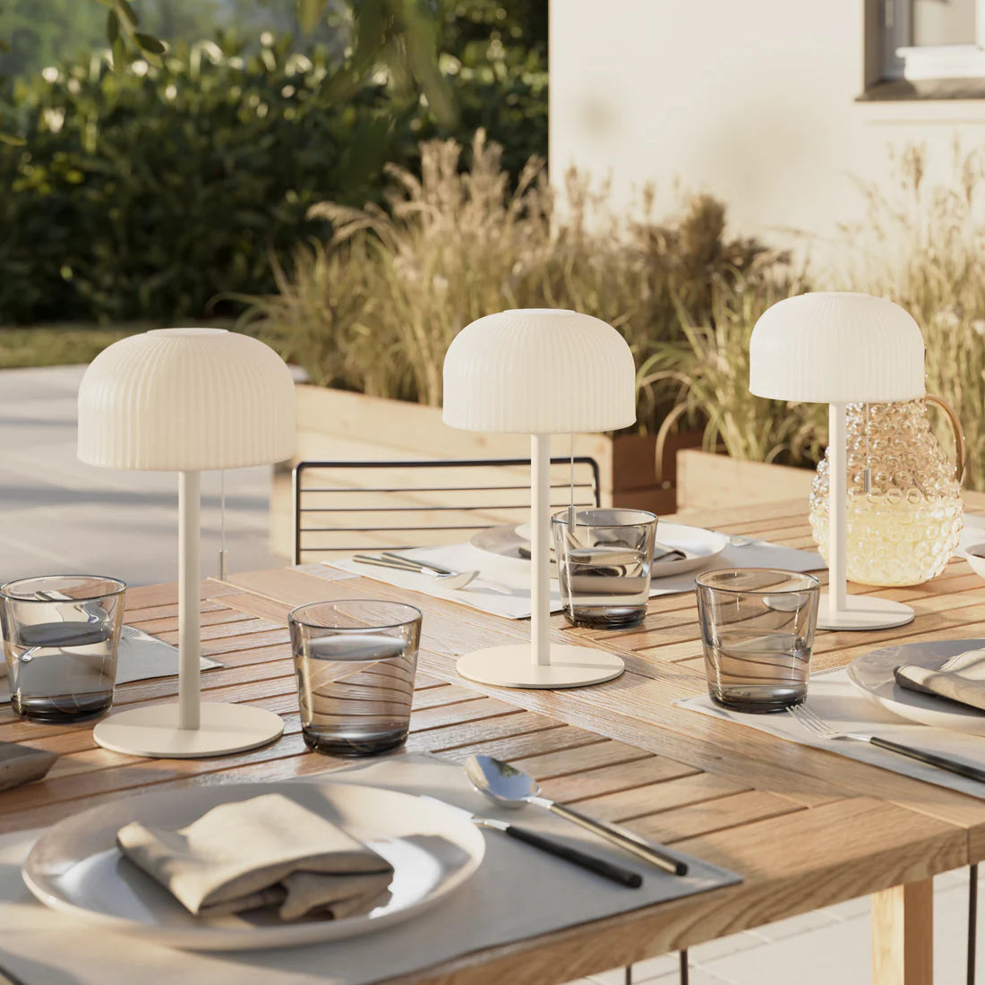 LED lampi - drappaður