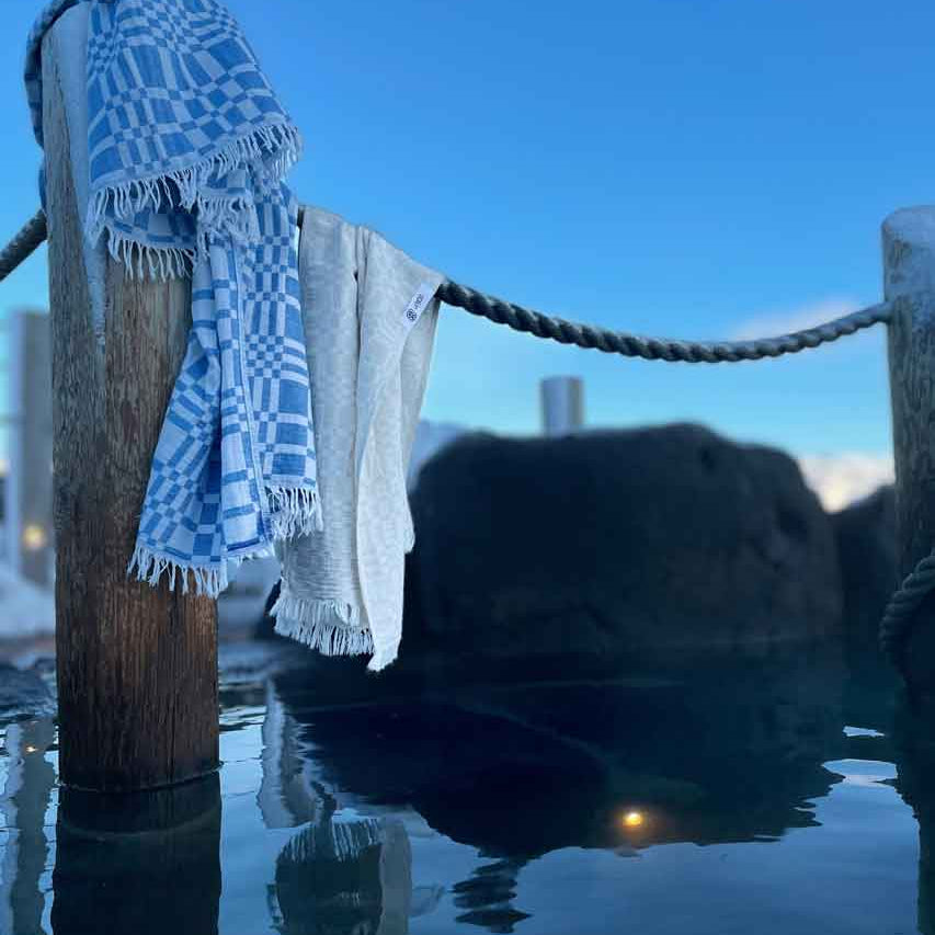 Handklæði Skák - blátt - 60x100 cm