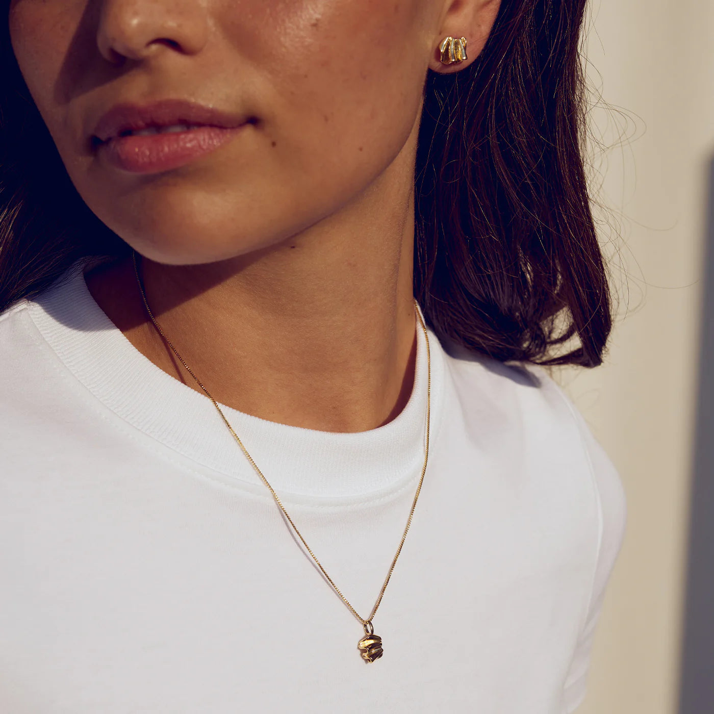 Frigg eyrnalokkar litlir - gullhúðaðir