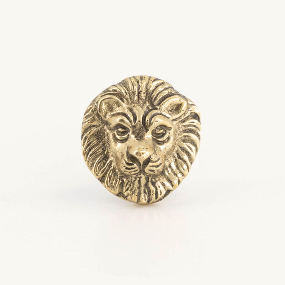 Lovesome Lion hnúður