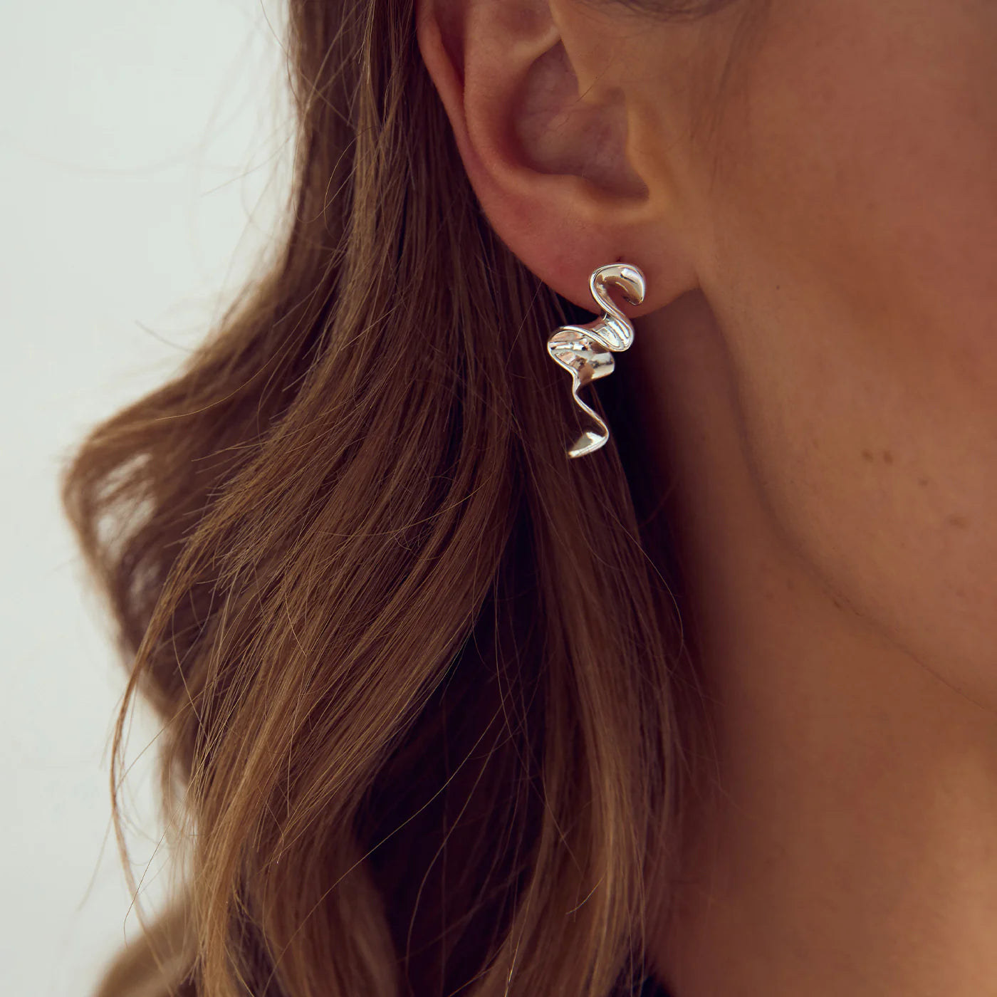 Caroline eyrnalokkar - silfurhúðaðir